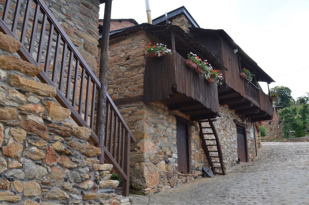 Hotel Rural El Lagar De Las Medulas Orellán Exterior foto